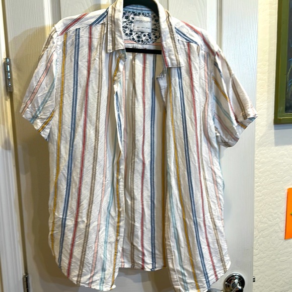 Denim & Flower Other - Denim & Flower - Short Sleeve Button Down (Beach Vibes)